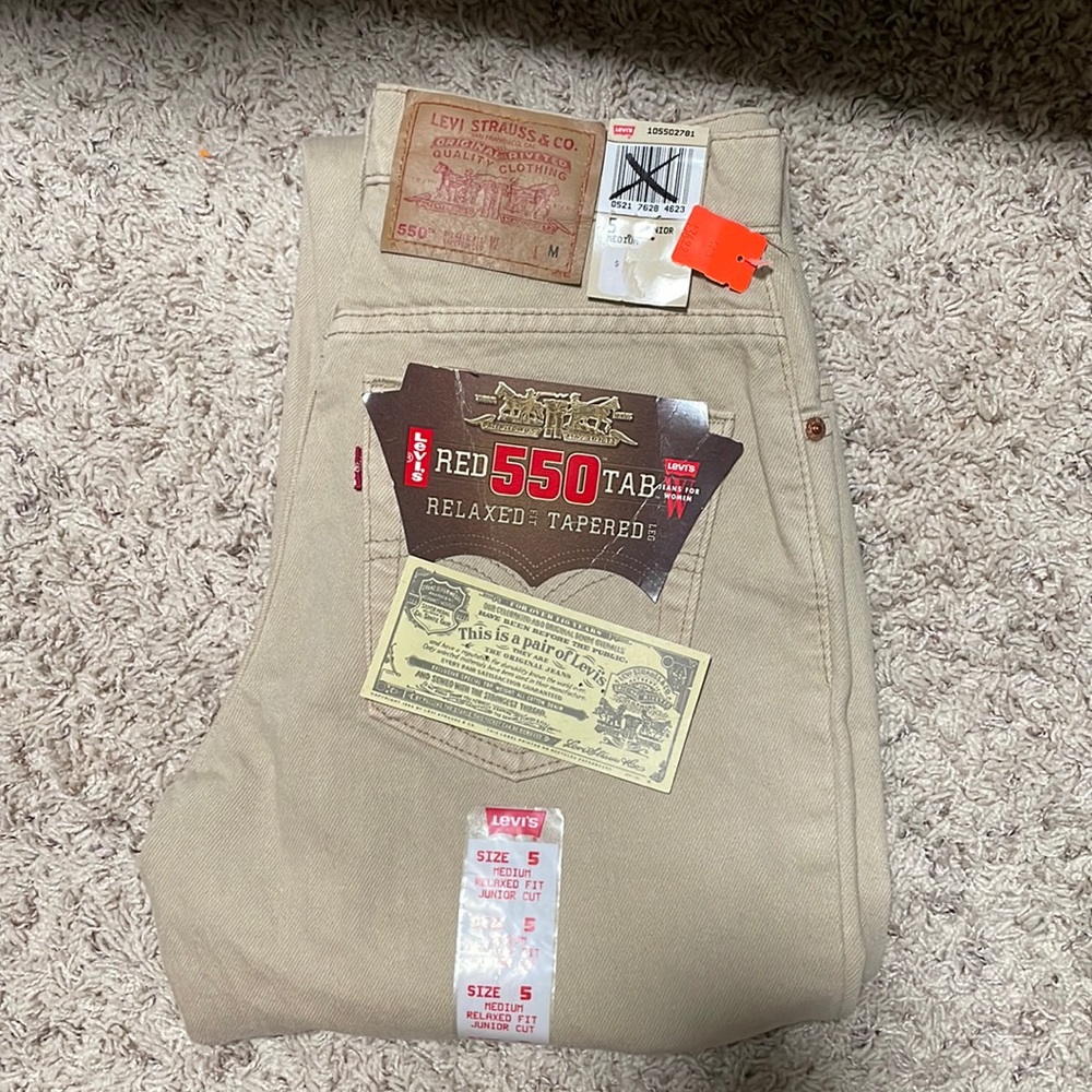 Levi Jean straight leg, size 5